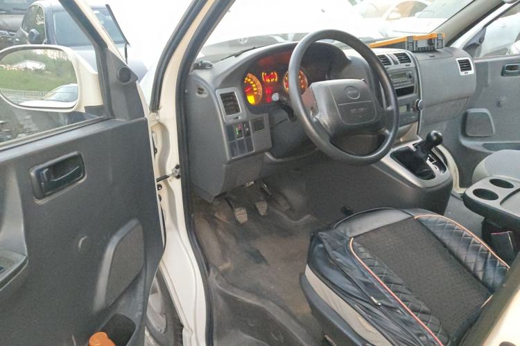 Used Jinbei Express 2020 2.0L Upgraded Version China VI Standard 6-Seater 1TZS Driver Seat