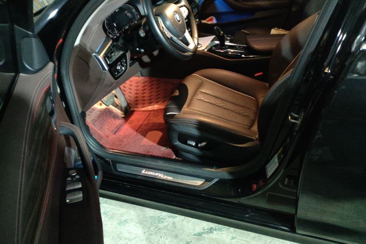 Used BMW 5 Series New Energy 2022 Updated Version 535Le Luxury Package Driver Seat