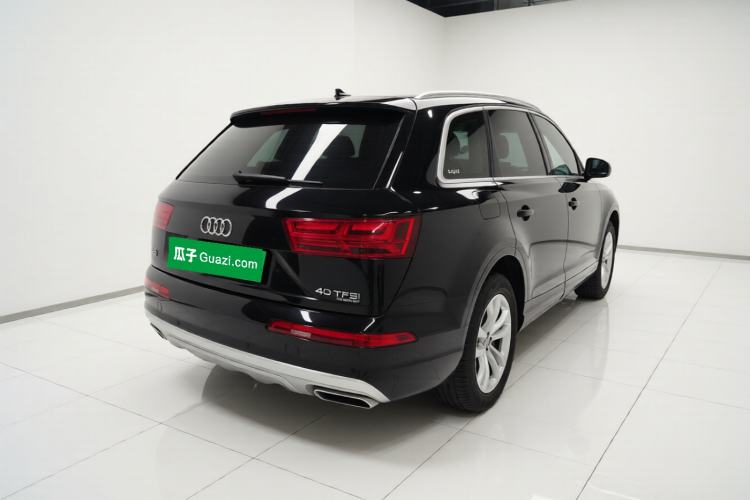 Used Audi Q7 2018 40 TFSI Comfort Model