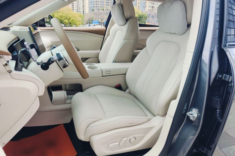 Used VOYAH FREE 2025 Model FREE+ Four-Wheel-Drive Qiankun Edition
