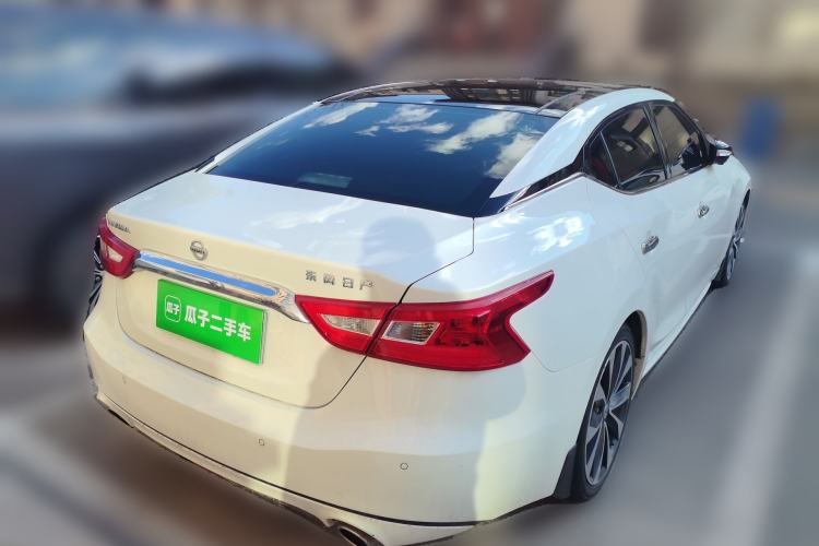 Used Nissan Maxima 2016 2.5L XV Ultimate Edition Rear Right 45 Deg