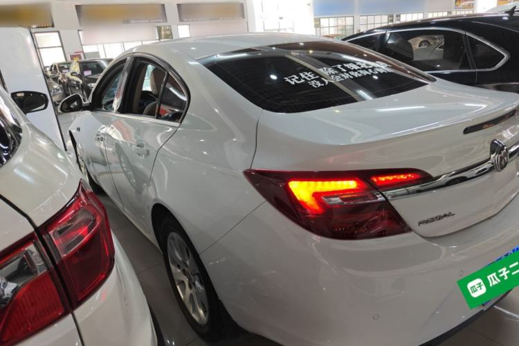 Used Buick Regal 2015 2.0L Leading Fashion Edition