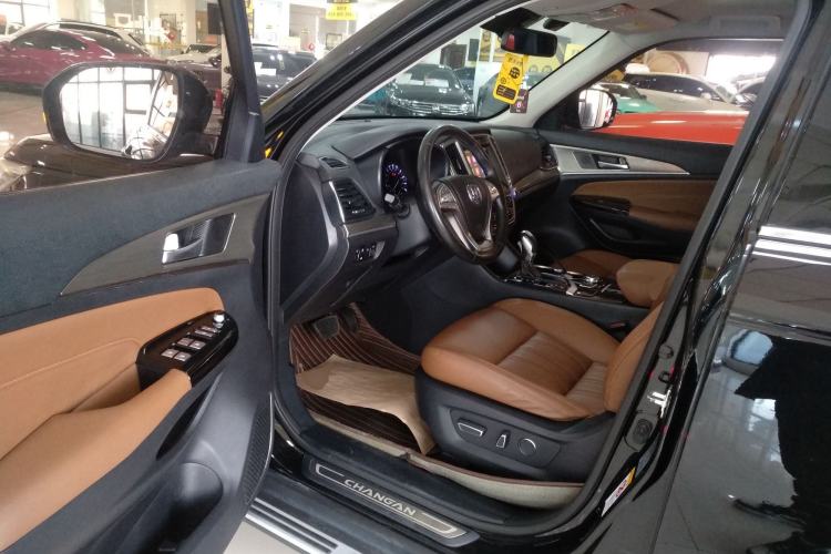 Used Changan CS95 2018 2.0T Four-Wheel Drive Glory Edition