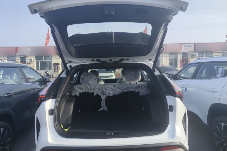 Used Geely Auto Emgrand X7 Sport 2026 Model 1.5TD Aspirational Trunk