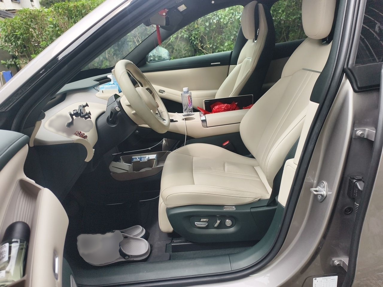 Xiaomi Auto YU7 2025 Ultra-Long Range All-Wheel Drive Pro Version — снимка 14