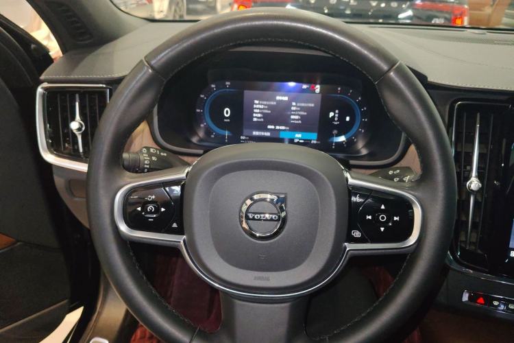 Used Volvo S90 2023 B5 Zhiyuan Luxury Edition