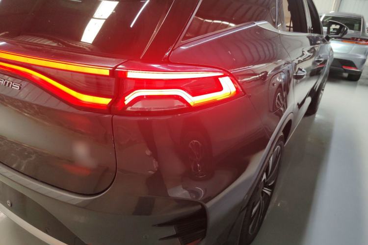 Used BYD Tang New Energy 2022 DM-p 215KM Four-Wheel Drive Flagship Model Right Rear Taillight