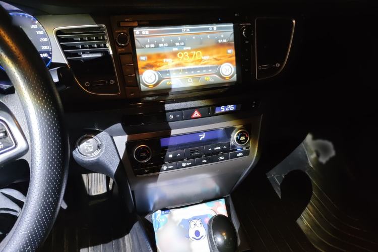 Used Hyundai Mistra 2014 1.8L Automatic Smart GLS Audio And AC Panel