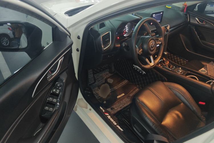 Used Mazda Mazda 3 Axela 2017 Sedan 2.0L Automatic Prestige Model China V Standard