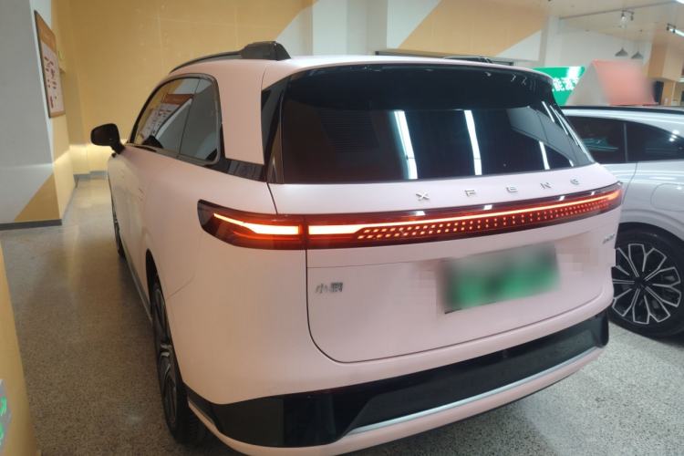 Used XPeng G9 2022 702 Pro Rear Left 45 Deg