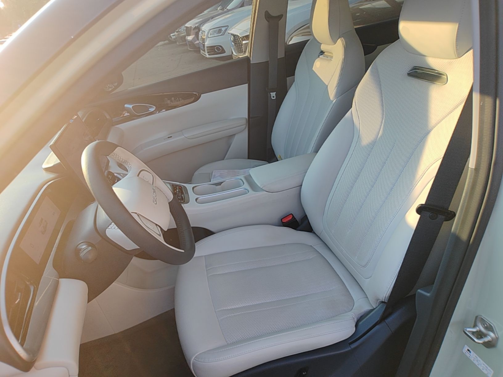 Geely Galaxy Geome 2025 UP 410km Exploration+ Edition — снимка 17