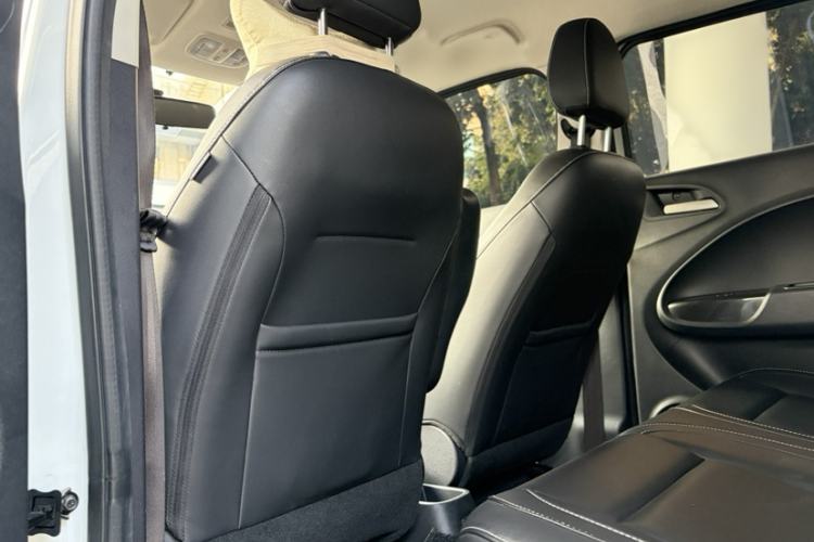 Used ORA White Cat 2022 Xiaoyue Mao Edition 360 km Luxury Model Lithium NMC