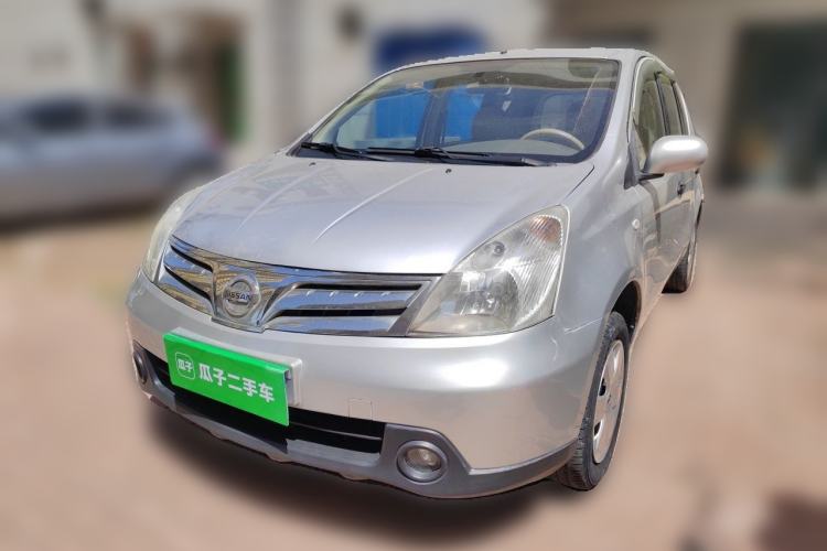 Used Nissan Livina 2009 1.6L Manual All-Around Model