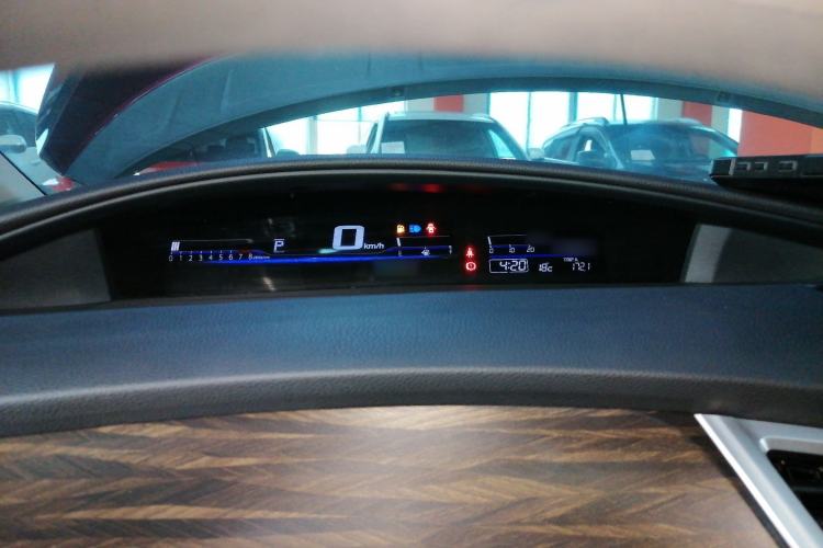 Used Honda Jade 2017 1.8L automatic Comfort version 5 seats