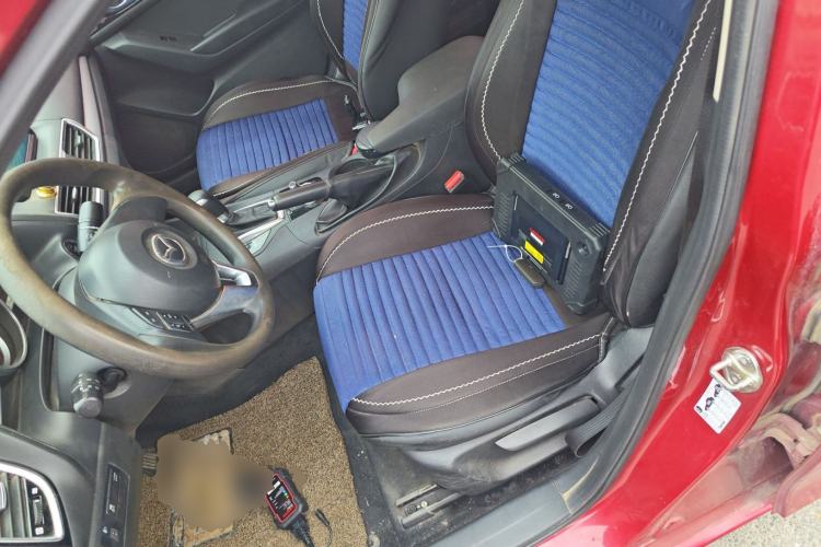 Used Mazda Mazda 3 Axela 2016 Sedan 1.5L Automatic Comfort Model
