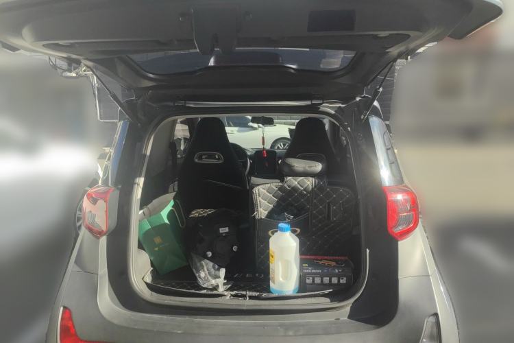 Used Chery QQ Little Ant 2022 Restyled Version Sweet Pink Edition Half-Sugar Version 30.6 kWh 30 kW 301 km Trunk