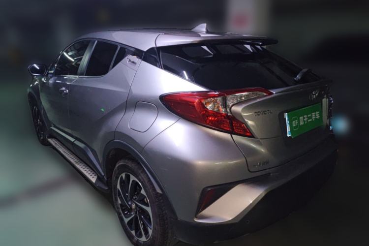Used Toyota IZOA 2018 2.0L Yichi Version China VI Standard
