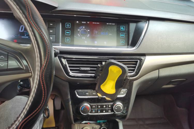 Used CHANGAN KAICHENG Oushang A600 2016 1.5L Manual Luxury 6-Seater
