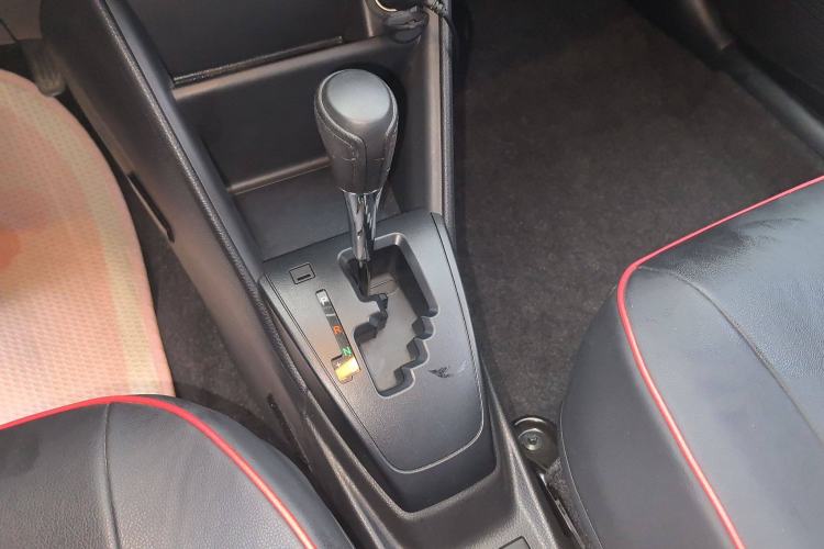 Used Toyota YARiS L Zhi Xiang 2020 1.5L CVT Leading Edition Gear Lever
