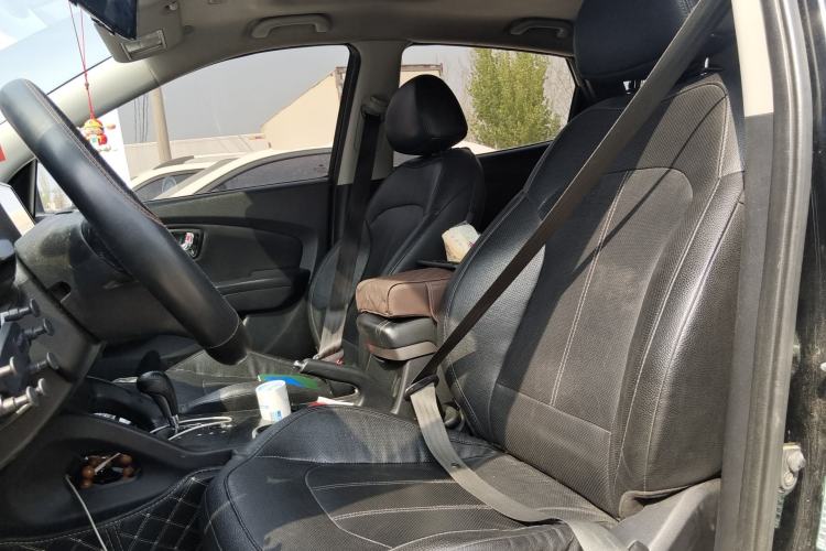 Used Hyundai ix35 2015 2.0L Automatic 2WD Smart Version China V Standard
