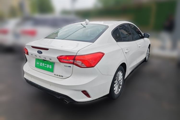 Used Ford Focus 2019 Sedan EcoBoost 180 Automatic Trend Edition Rear Right 45 Deg