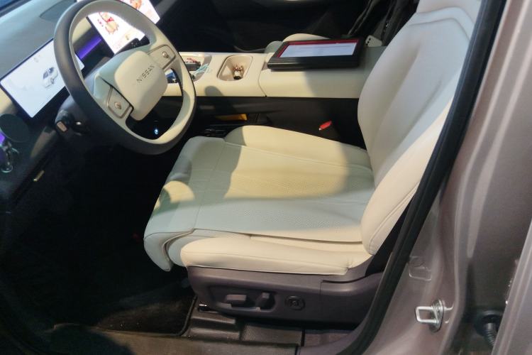 Used Nissan N6 2026 Model 180 Max Left Front Seat