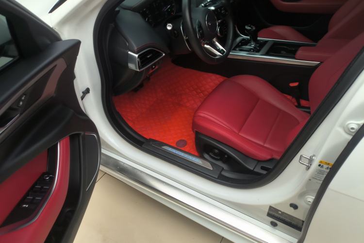 Used Jaguar XEL 2020 2.0T 200 PS R-DYNAMIC S Advanced Sport Edition Driver Seat