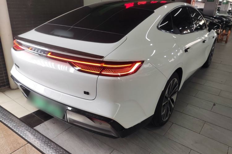 Used Geely Galaxy E8 2024 665 km Range Rear-Drive Starship Long-Range Version Rear Right 45 Deg