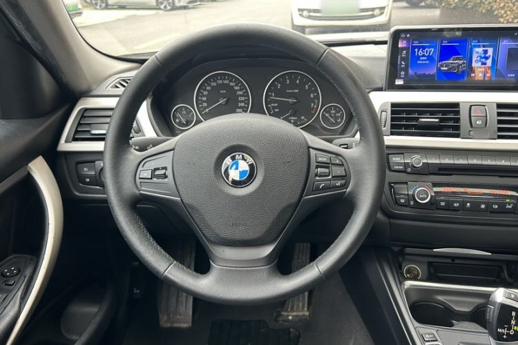 Used BMW 3 Series 2015 320Li Luxury Edition Fashion Model