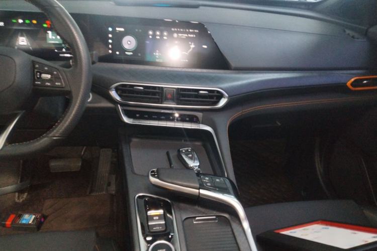 Used Changan UNI-T 2022 2.0T Prestige Version
