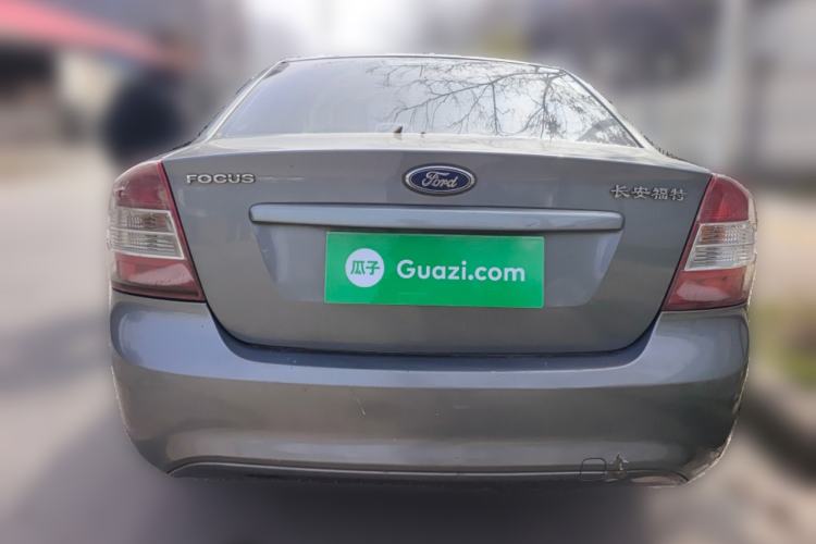 Used Ford Focus 2011 Sedan 1.8L Manual Classic Model
