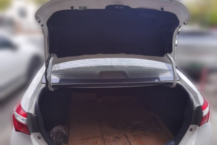 Used Toyota Corolla 2014 1.6L CVT GL-i Leather Edition Trunk