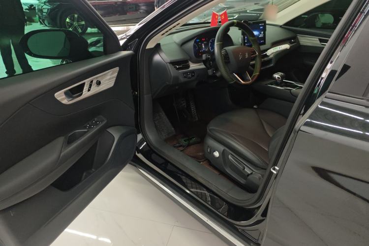 Used Hongqi E-QM5 2024 610 km PLUS
