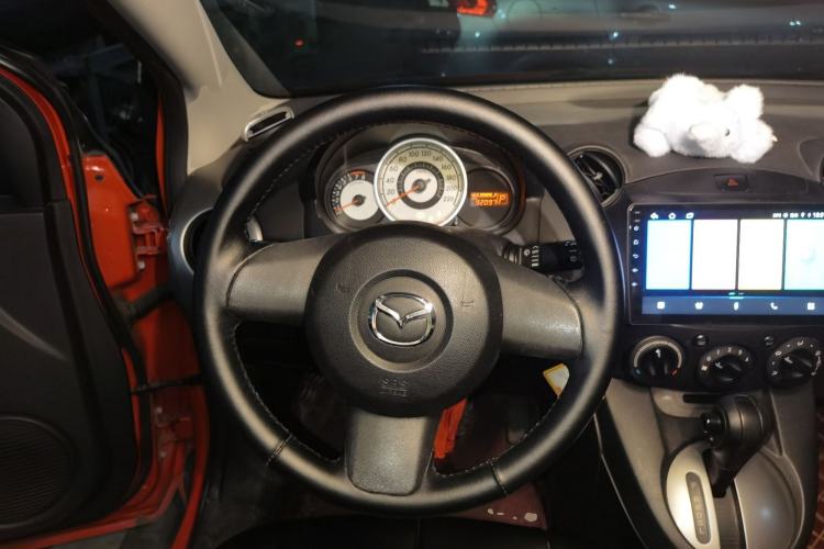 Used Mazda 2 2012 Hatchback Xuan Dong 1.3L Automatic Standard Edition