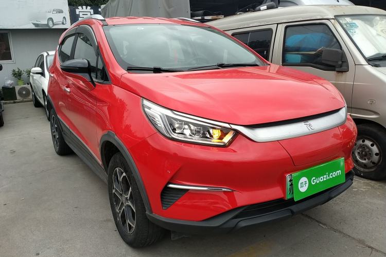 Used BYD Yuan Pro 2021 401 km Luxury Version Front Right 45 Deg