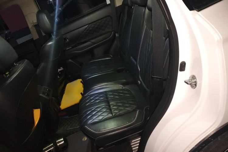 Used Mitsubishi Outlander 2020 2.4L 4x4 Zhi Xiang Edition 5 Seats