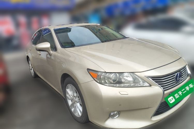Used Lexus ES 2013 300h Elite Edition