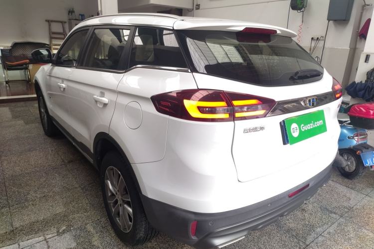 Used Geely Auto Emgrand X7 Sport 2018 1.8TD Automatic Two-Wheel Drive Smart Connect 4G Internet Edition
