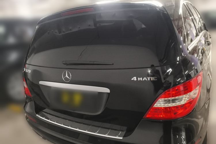 Used Mercedes-Benz R-Class 2017 R 320 4MATIC Business Edition Prestige Model Rear