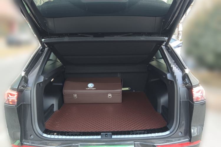 Used Volkswagen Tavendor 2023 380TSI Four-Wheel Drive R-Line Cruise Edition
