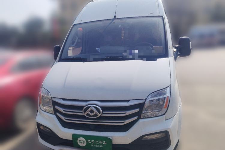 Used SAIC MAXUS Xintu V80 2024 Value Edition City Distribution King 6MT Long Wheelbase High Roof 127 Ps 3 Seats
