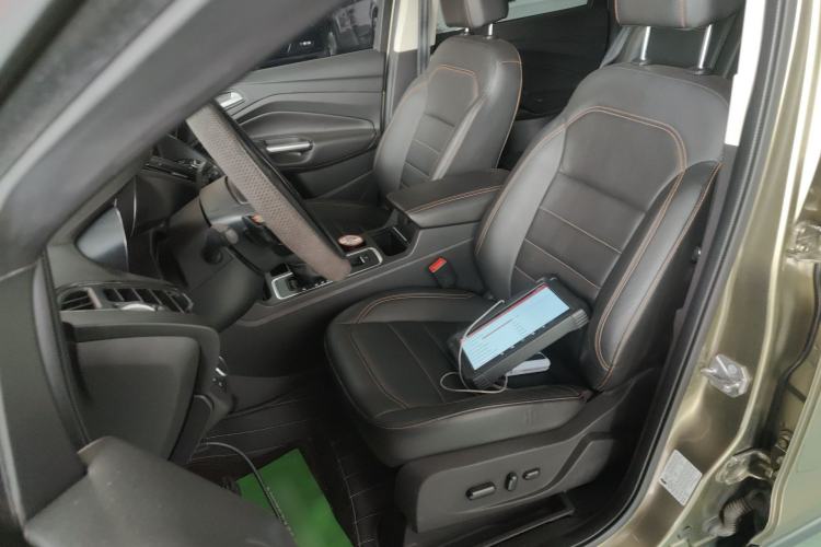 Used Ford Kuga 2017 EcoBoost 245 Four-Wheel-Drive Sport Model Left Front Seat