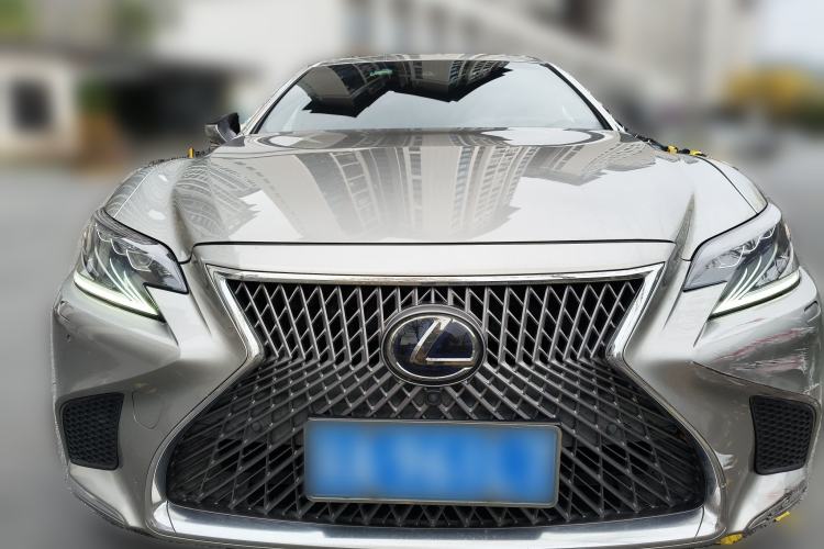 Used Lexus LS 2020 500h Luxury Edition China VI Standard