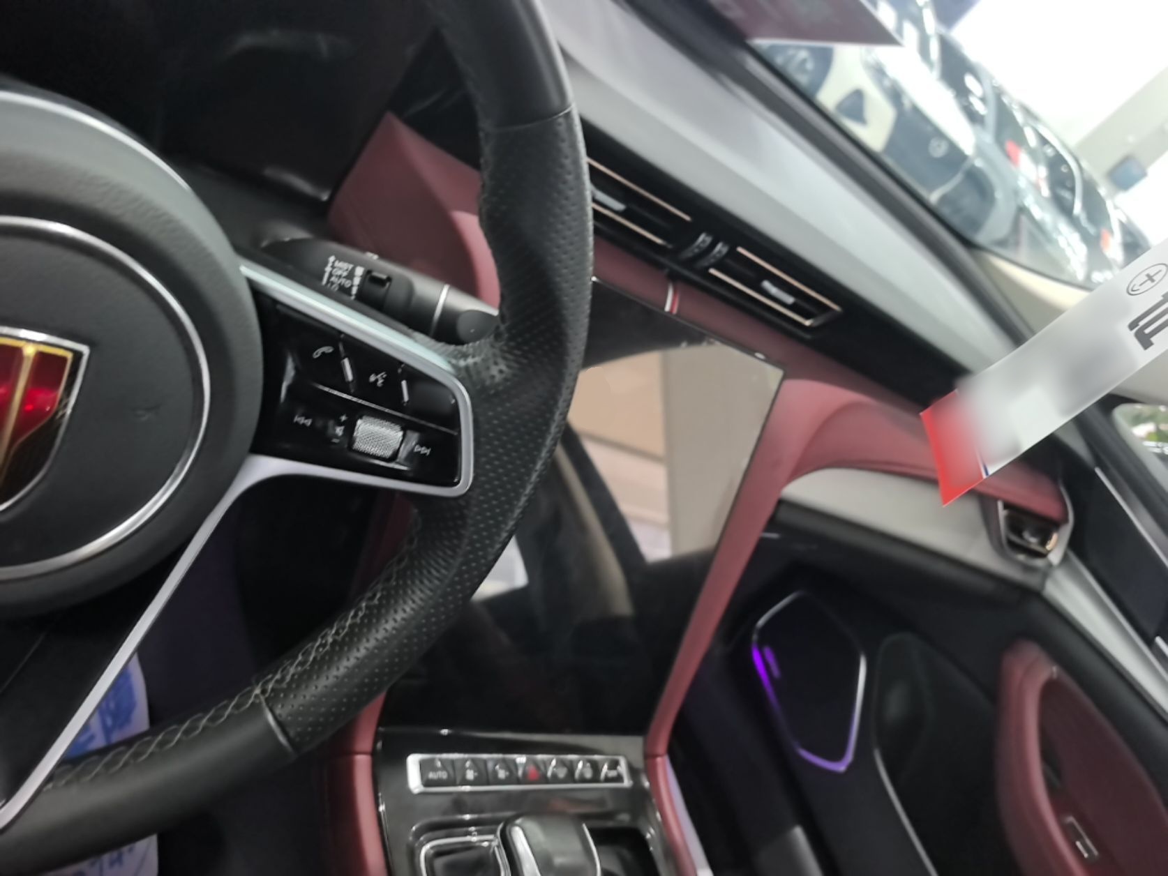 Hongqi H5 2024 1.5T DCT Smart Connect Flagship Edition - Chinese Trim Yun — снимка 12