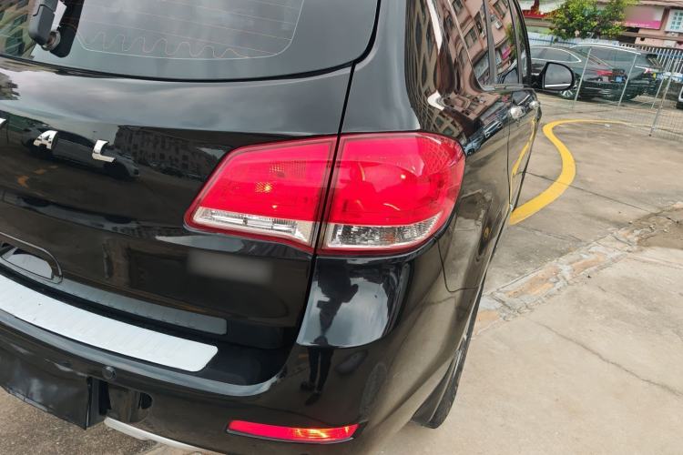 Used Haval H6 2016 Upgraded Model 1.5T Manual Two-Wheel Drive Elite Version