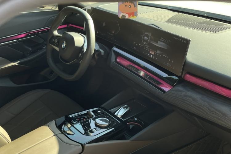 Used BMW 5 Series 2025 525Li Luxury Package