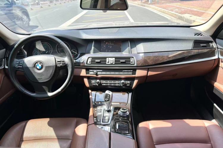 Used BMW 5 Series 2014 525Li Leading Model