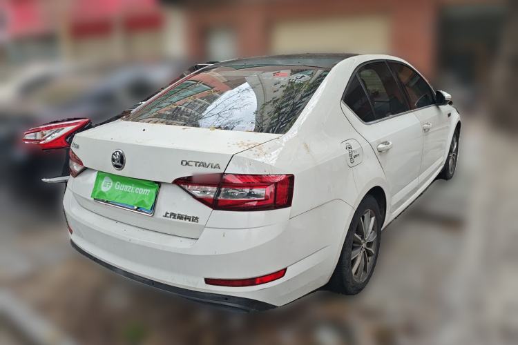 Used Skoda Octavia 2018 1.6L Automatic Comfort Edition Rear Right 45 Deg