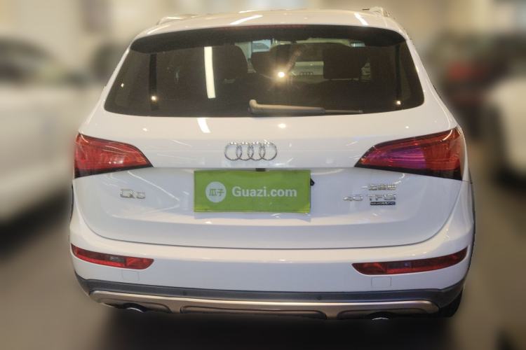 Used Audi Q5 2018 Collector's Edition 40 TFSI Technology Model
