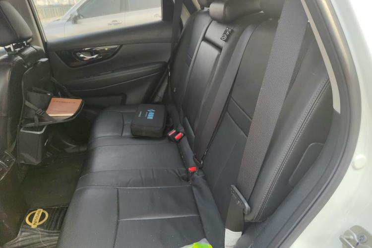 Used Nissan X-Trail 2019 2.0L CVT Smart Connect Comfort Edition 2WD
